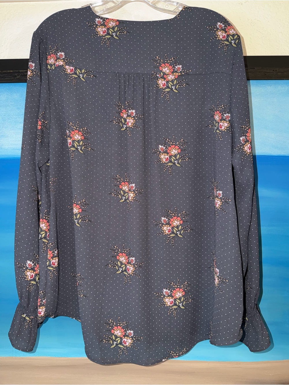 2 Pack: Tahari & LOFT Womens Gray Floral Button-Down & Rose V-Neck Blouse - Picture 5 of 8